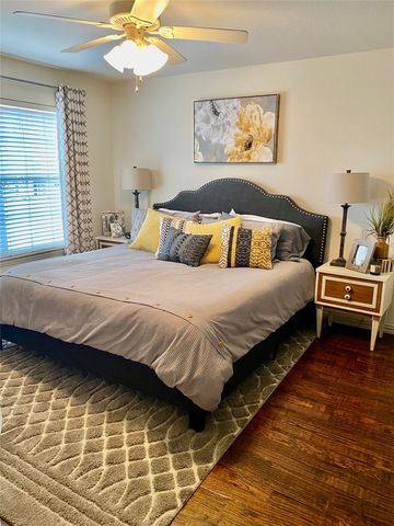 819 Shady Meadow Drive, Lewisville, TX 75077