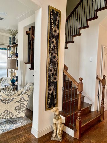 819 Shady Meadow Drive, Lewisville, TX 75077