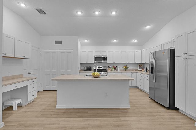 842 SPRING AVENUE, The Villages, FL 34762