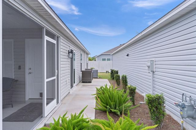 842 SPRING AVENUE, The Villages, FL 34762