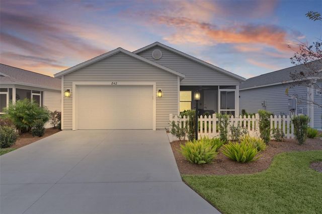 842 SPRING AVENUE, The Villages, FL 34762