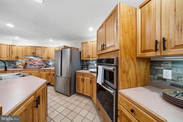 17646 TRACT RD, Emmitsburg, MD 21727