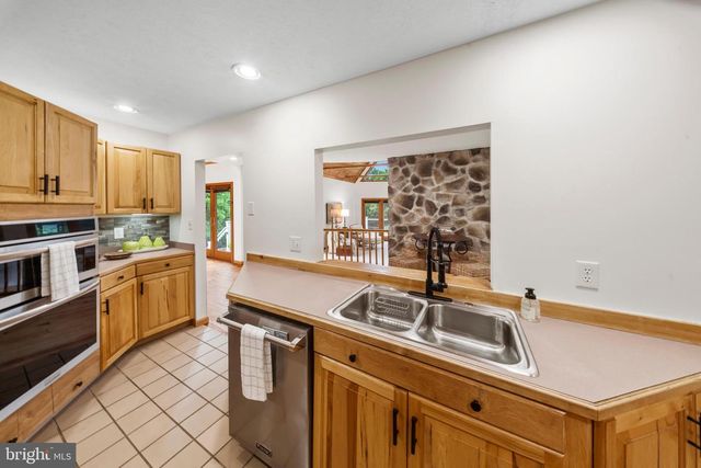 17646 TRACT RD, Emmitsburg, MD 21727