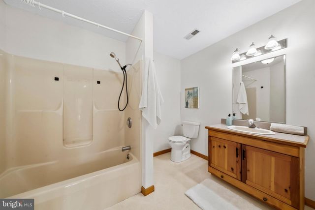 17646 TRACT RD, Emmitsburg, MD 21727