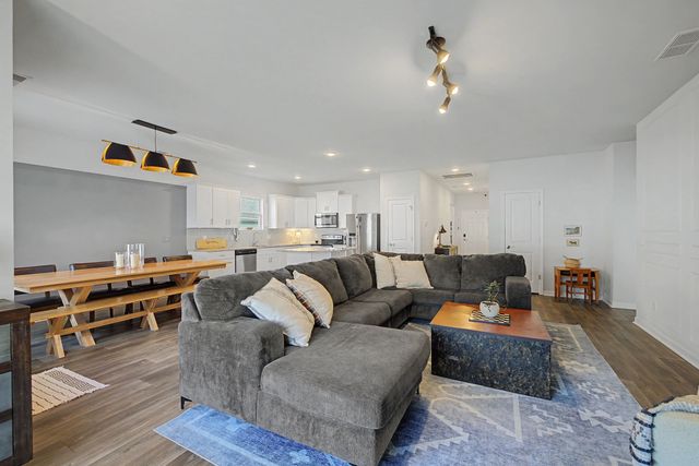 3410 Hattie Ln, Columbia, TN 38401