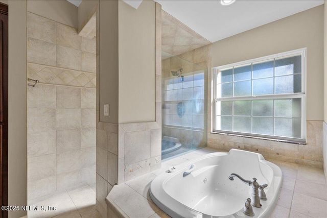 1068 S MARION Avenue, Lake City, FL 32025