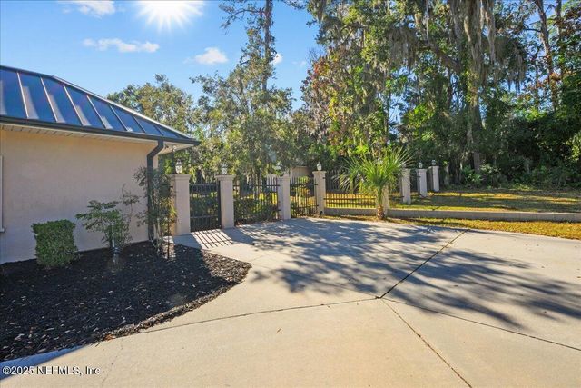 1068 S MARION Avenue, Lake City, FL 32025