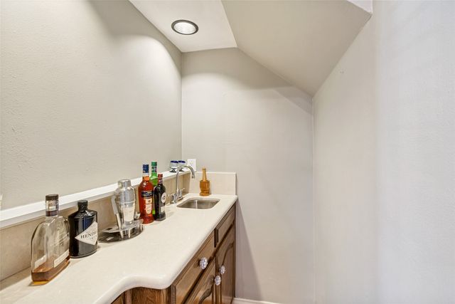 4323 Quail Hollow Road, Dallas, TX 75287