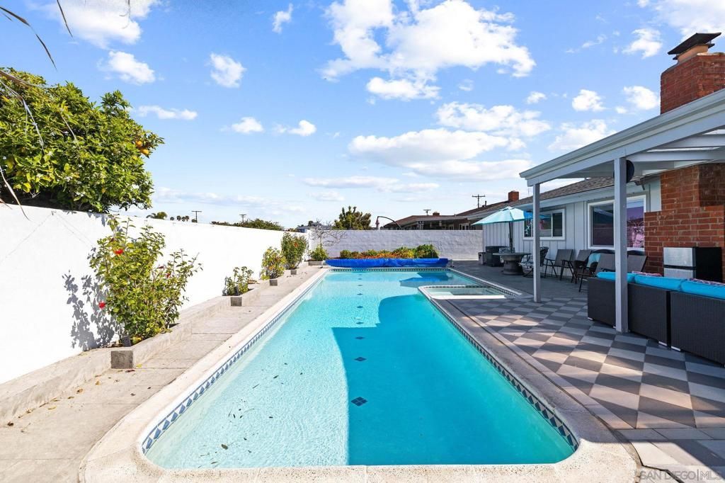 5920 Scripps st, San Diego, CA 92122 — exterior
