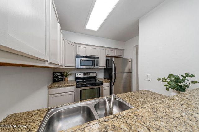 931 N Euclid Ave Unit 141, Tucson, AZ 85719