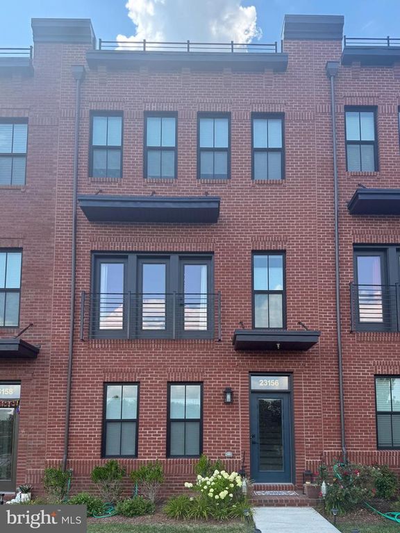23156 HORSESHOE TRAIL SQ, Ashburn, VA 20148