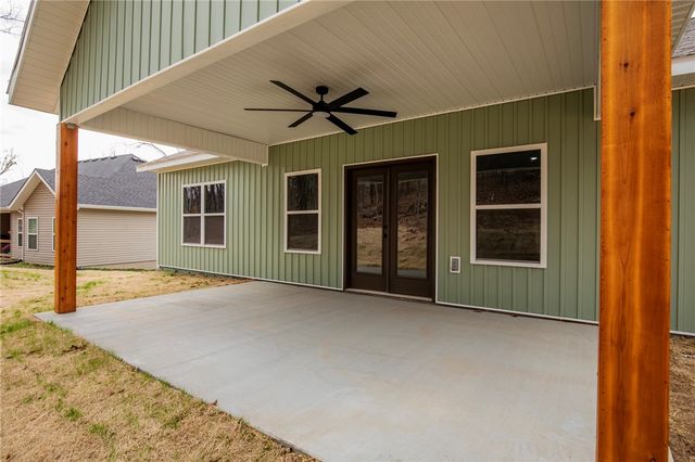 47 Overton Drive, Bella Vista, AR 72714