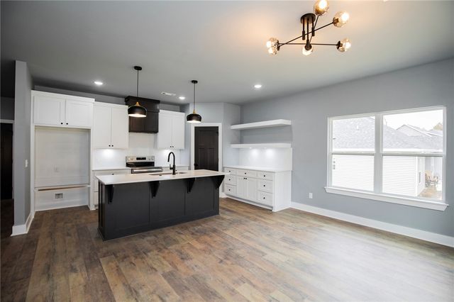 47 Overton Drive, Bella Vista, AR 72714