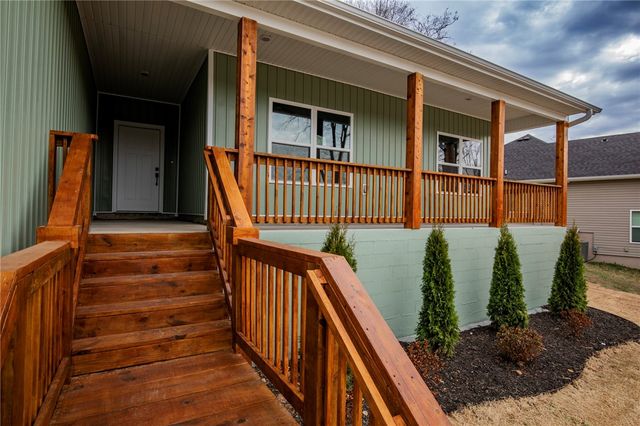 47 Overton Drive, Bella Vista, AR 72714