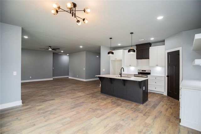 47 Overton Drive, Bella Vista, AR 72714