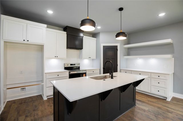 47 Overton Drive, Bella Vista, AR 72714