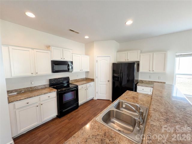 1142 Doby Springs Drive, Charlotte, NC 28262