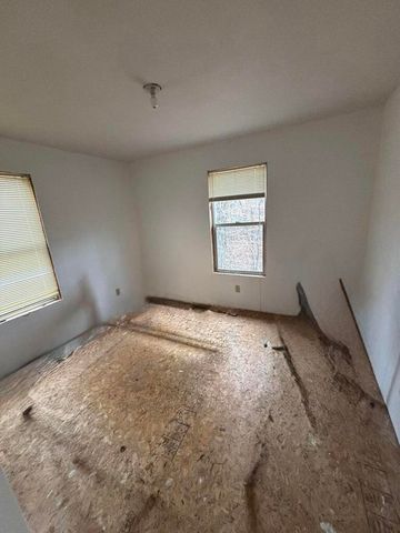 86 Elm Avenue, Nancy, KY 42544