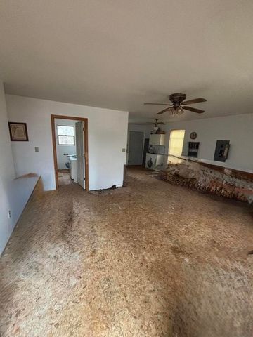 86 Elm Avenue, Nancy, KY 42544