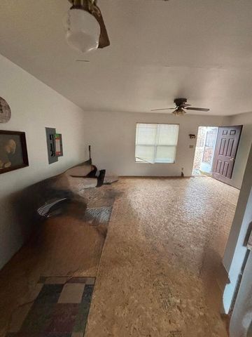 86 Elm Avenue, Nancy, KY 42544