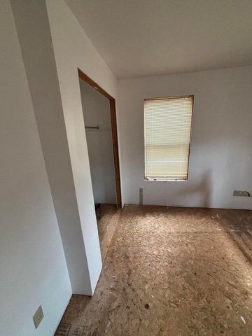 86 Elm Avenue, Nancy, KY 42544