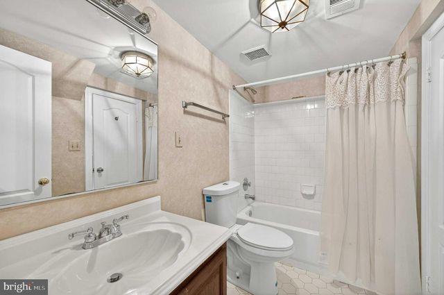 6612 COLCHESTER RD, Clifton, VA 20124