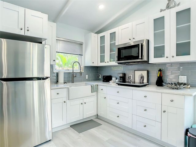 5111 28TH AVENUE N, St Petersburg, FL 33710