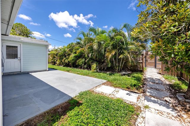 5111 28TH AVENUE N, St Petersburg, FL 33710