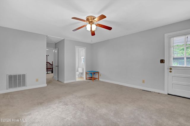 610 Ivey Circle, Wilmington, NC 28401