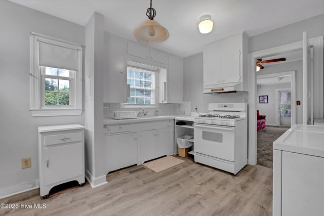 610 Ivey Circle, Wilmington, NC 28401