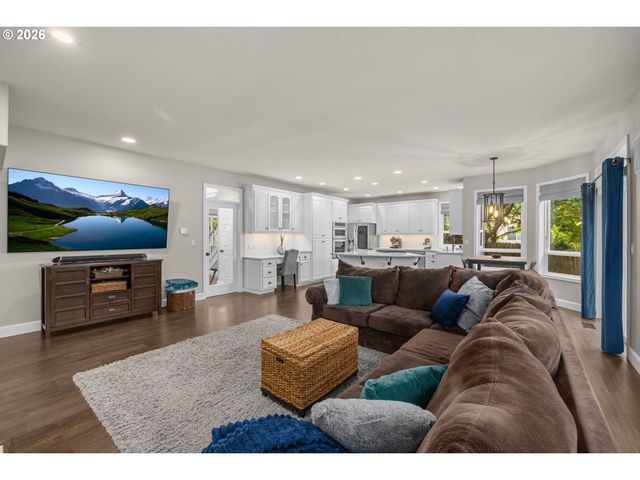 17769 Nw GILBERT Ln, Portland, OR 97229