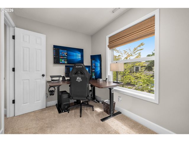 17769 Nw GILBERT Ln, Portland, OR 97229