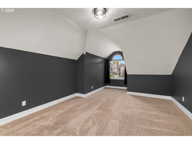 17769 Nw GILBERT Ln, Portland, OR 97229