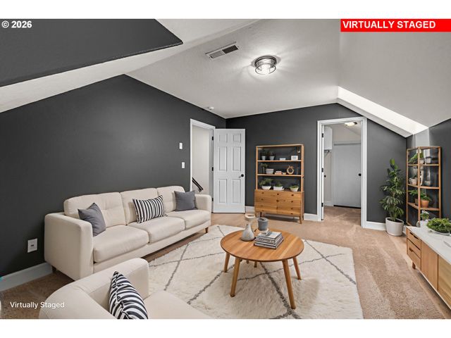 17769 Nw GILBERT Ln, Portland, OR 97229