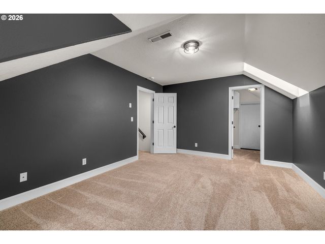 17769 Nw GILBERT Ln, Portland, OR 97229