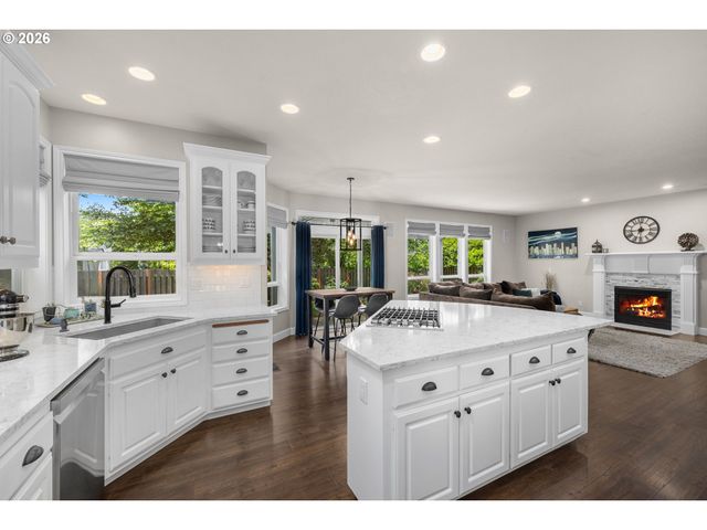 17769 Nw GILBERT Ln, Portland, OR 97229