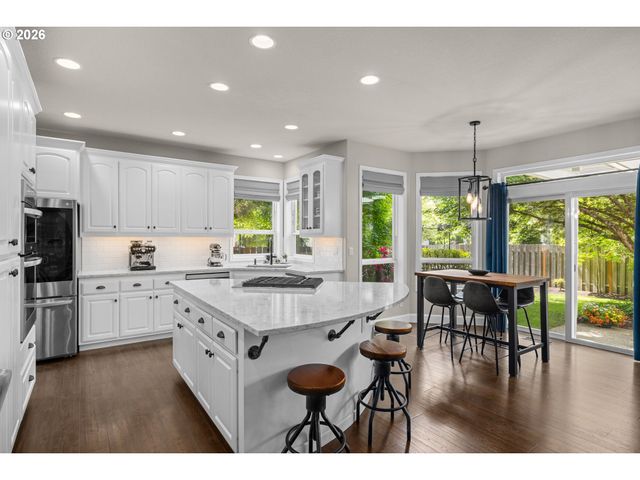17769 Nw GILBERT Ln, Portland, OR 97229