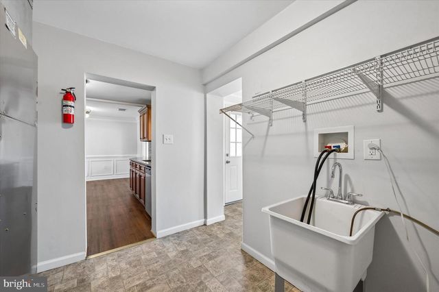 2154 SPROUL RD, Broomall, PA 19008