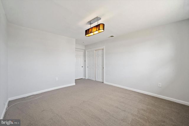 2154 SPROUL RD, Broomall, PA 19008