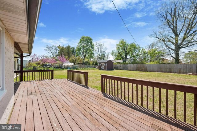 2154 SPROUL RD, Broomall, PA 19008