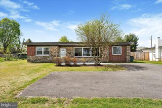 2154 SPROUL RD, Broomall, PA 19008