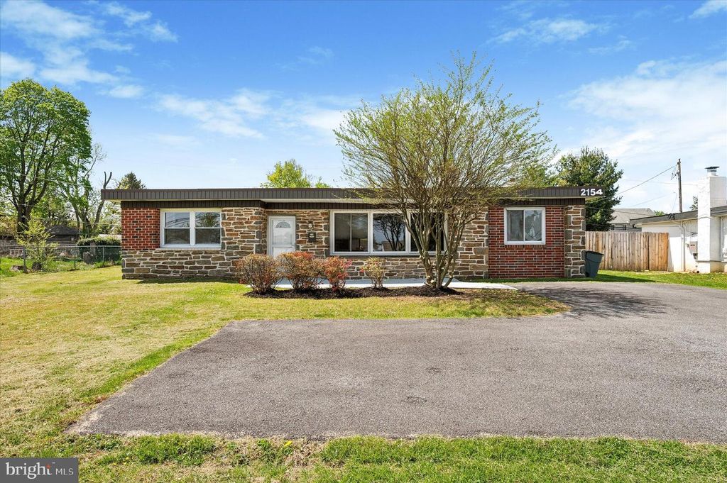 2154 SPROUL RD, Broomall, PA 19008