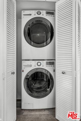 14238 Dickens Street 4, Sherman Oaks, CA 91423