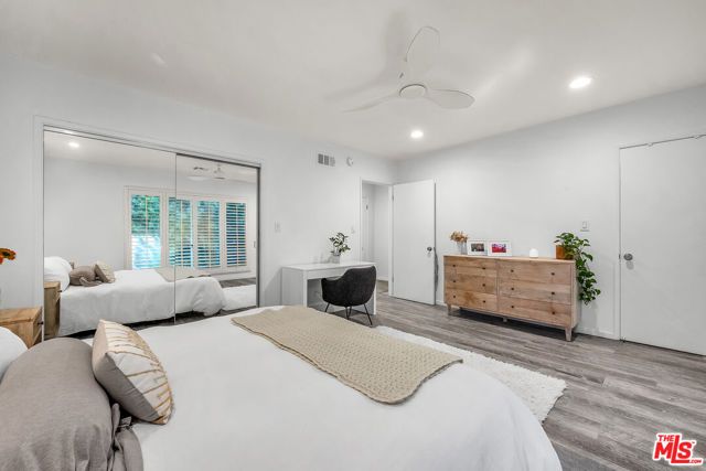 14238 Dickens Street 4, Sherman Oaks, CA 91423