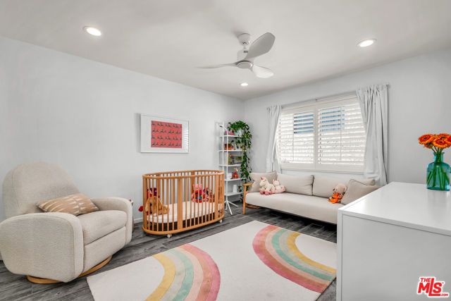 14238 Dickens Street 4, Sherman Oaks, CA 91423