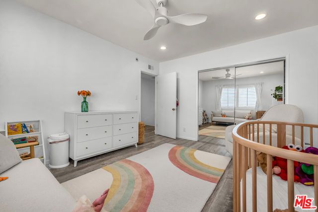 14238 Dickens Street 4, Sherman Oaks, CA 91423