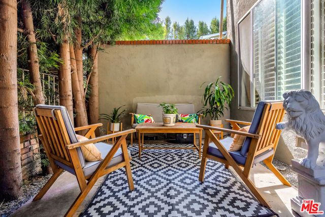 14238 Dickens Street 4, Sherman Oaks, CA 91423