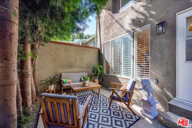 14238 Dickens Street 4, Sherman Oaks, CA 91423