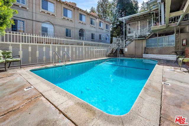 14238 Dickens Street 4, Sherman Oaks, CA 91423