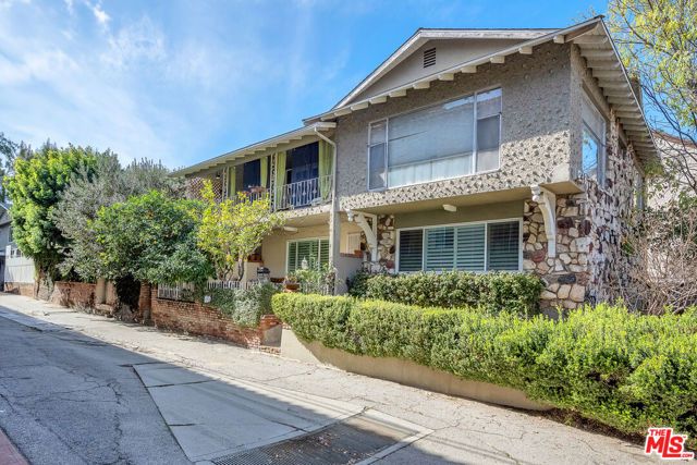 14238 Dickens Street 4, Sherman Oaks, CA 91423